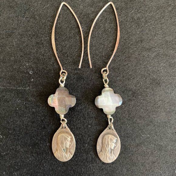 Blessings in Disguise earrings - Picture 2 of 2